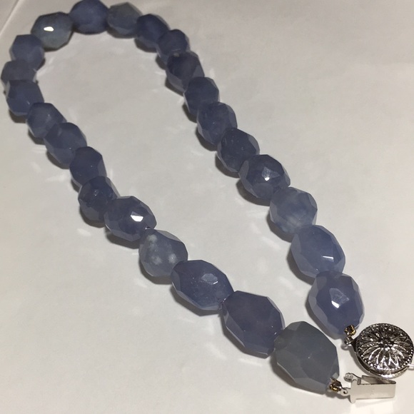 GEM TREASURES BLUE CHALCEDONY BEAUTIFUL 14K WHITE GOLD CLOSURE STONES NECKLACE - Picture 7 of 11